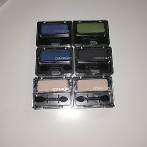 A bundle of single eyeshadow
